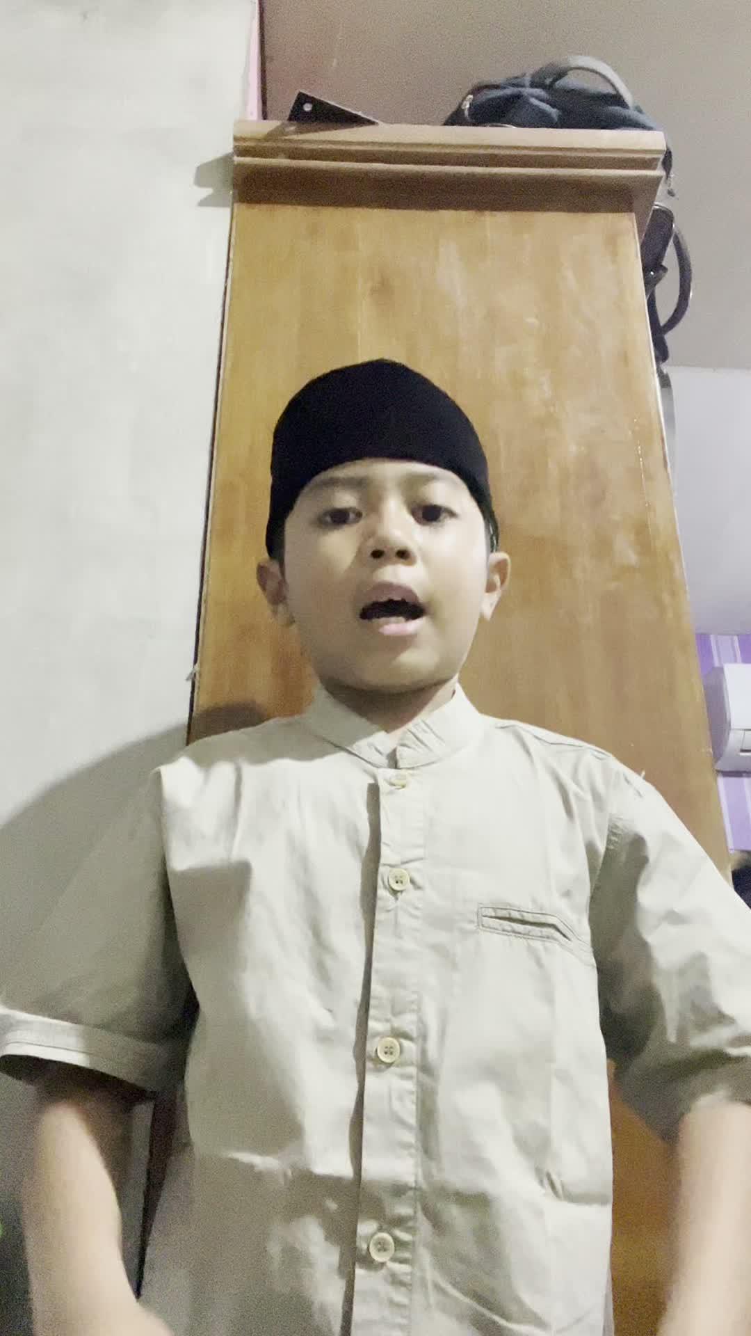 HAFIZ2027 MUHAMMAD ALBANNA RUSDI KABUPATEN MELAWI USIA 9 TAHUN HAFALAN 3 JUZ