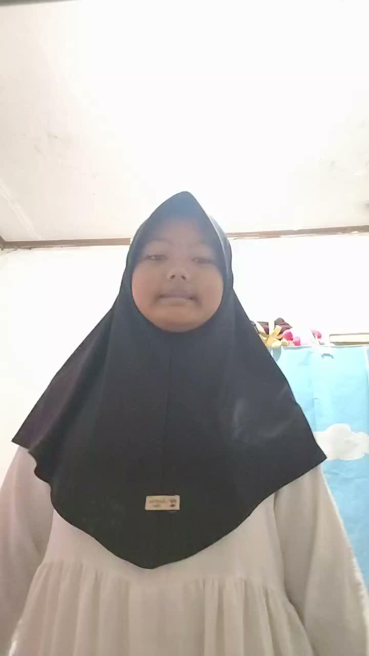 HAFIZ INDONESIA 2027 
Shakila Myesa Ardani
Umur 10 
Hafalan 4 juz Al Quran 
Asal Purwakarta 
