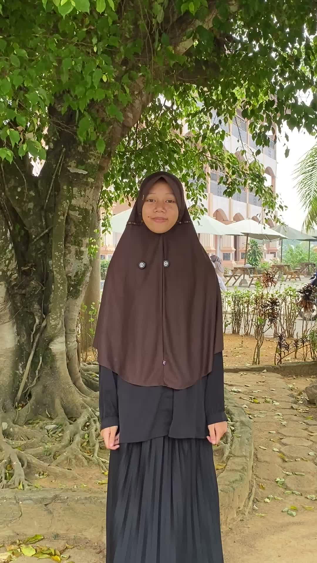 HAFIZ2027 FAZILA AFTIFA, TEBO JAMBI 12 TAHUN JUMLAH HAFALAN 3 JUZ