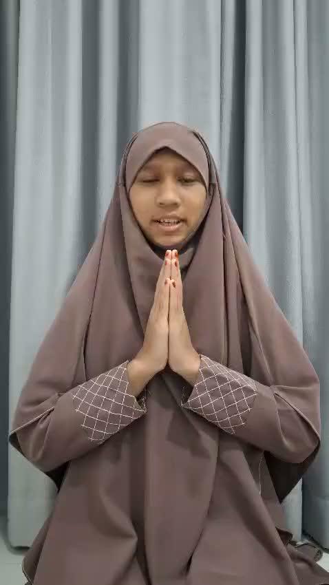 HAFIZ2027 ELMIRA MUMTAZIA 
BIREUEN,ACEH 10 TAHUN 6 JUZ  