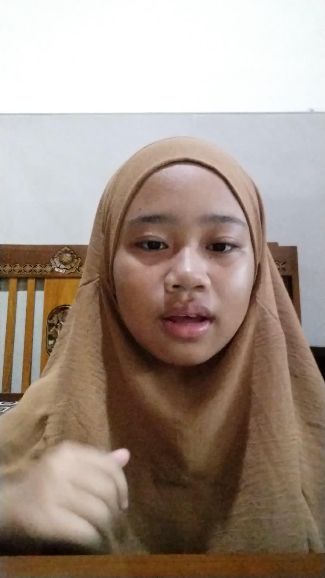 HAFIZ2027 AISYAH AFIQAH NOVELINA SURABAYA 12 tahun HAFALAN 5 JUZ AL QUR'AN 