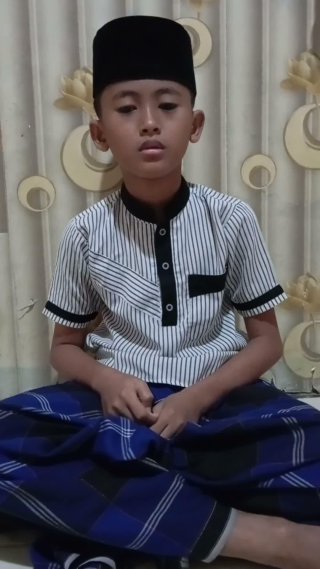hafidz2027 Muhammad Fauzan 11 th Citeureup Bogor hapalan 4 juz 

# hafidz indonesia 2027
# RCTI+