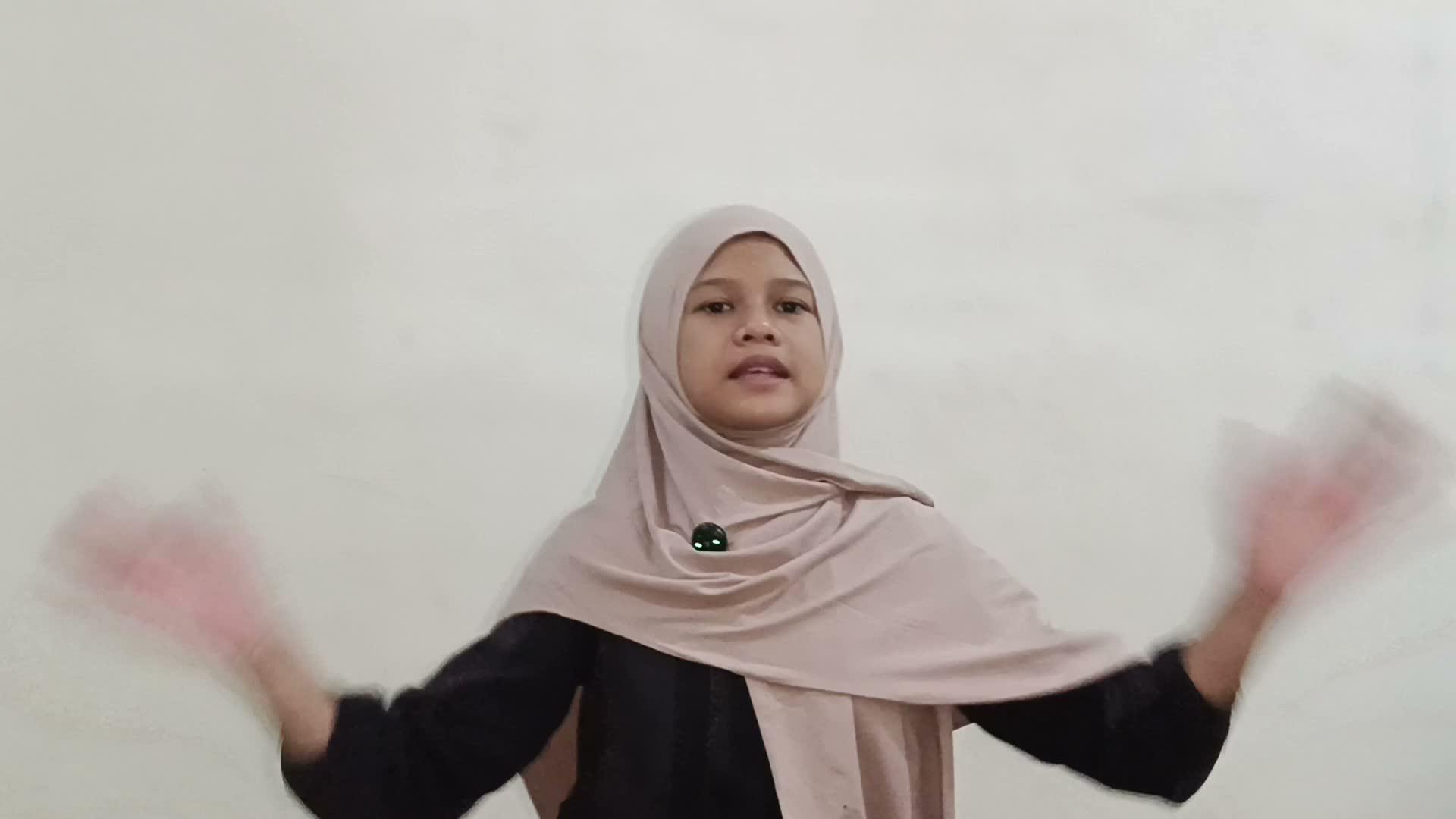 HAFIZ2027 NAYLA NISWATUL ALAWIYYAH HAFIDZY KOTA SURABAYA USIA 11 TAHUN 5 JUZ AL QURAN